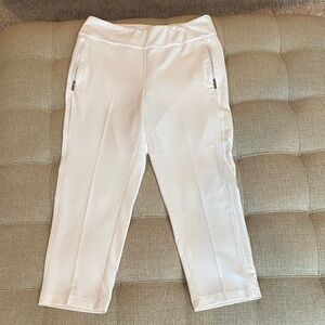 Pebble Beach white Performance cropped pants
